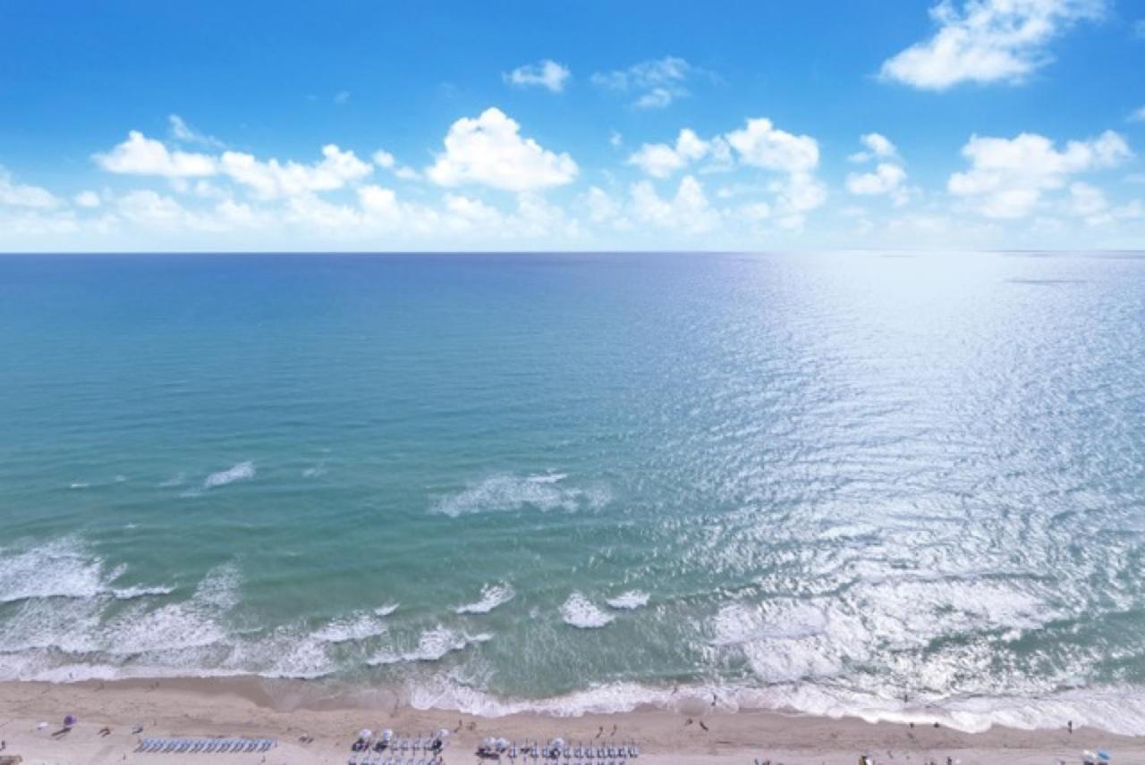 Contemporary Beach Resort Condos Dania Beach Dış mekan fotoğraf
